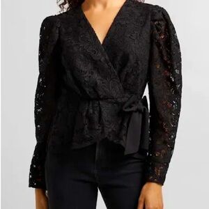 NWT Express Lace Top - size M